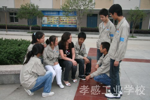 孝感工业学校 >> 德育工作 >> 师德建设 >> 教师风采